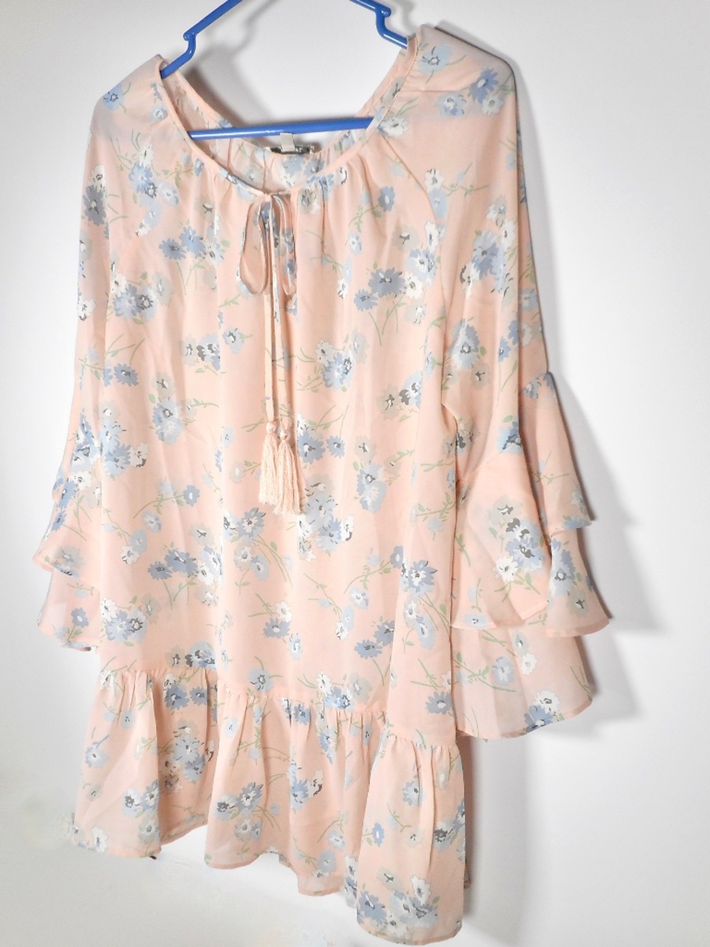 Jodifl Floral Chiffon Womens M Top 3/4 Bell Tiered Ruffle Sleeve Hem Flowy NWT